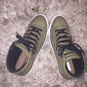 Men size 9 converse CHUCK TAYLOR